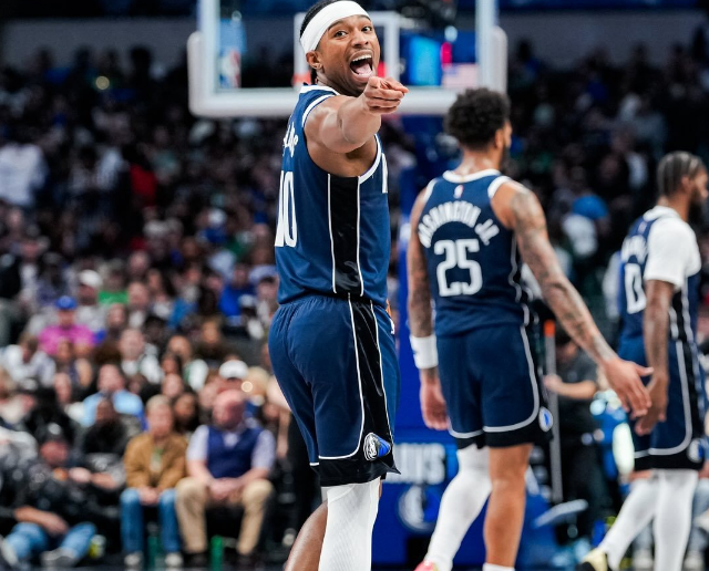 百度体育nba-独行侠双杀步行者终结10连败 西卡复出30+8米神25+7+7